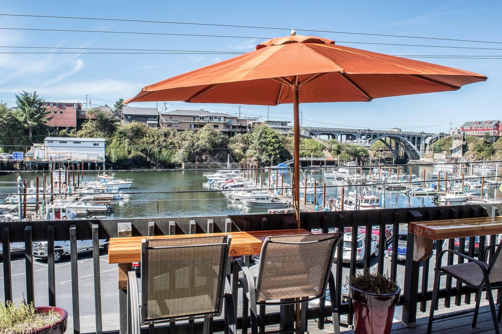 Depoe Bay Inn (Adults Only) Exterior photo